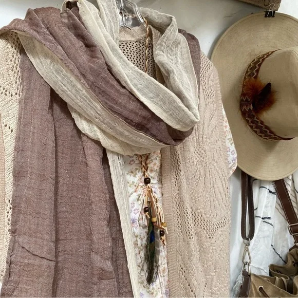 ⭐️Trendy gauze reversible scarf/wrap w prairie/cottage core vibe - Picture 10 of 14